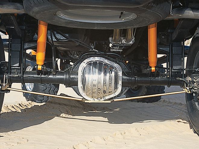 0105or_06_z+2000_ford_f350_super_duty_crew_cab+rear_axle.jpg