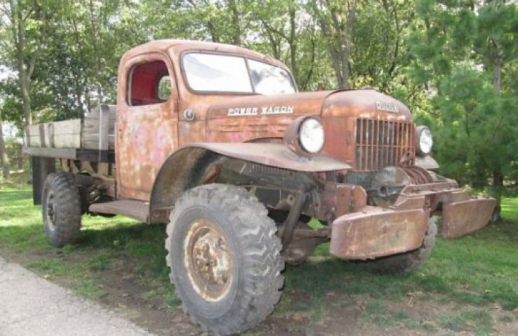 1952-Dodge-Power-Wagon-533x400-740x480.jpg