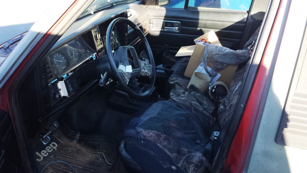 Jeep comanche deals interior parts