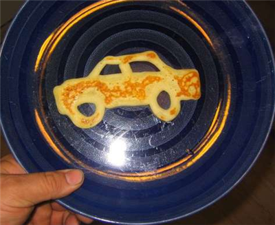 acache.lifehacker.com_assets_resources_2007_05_fancy_pancakes.png