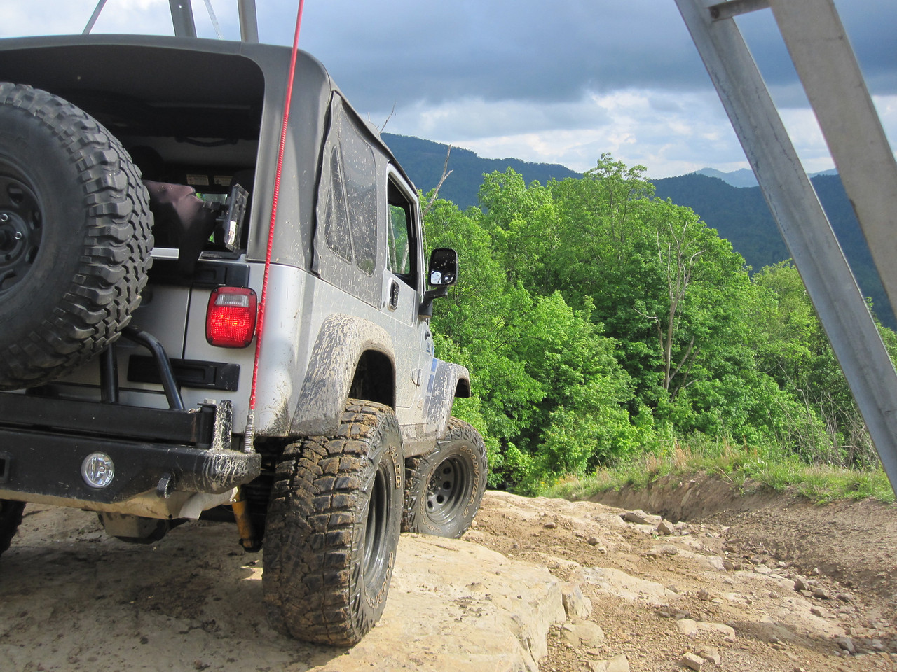 achrisahughes.smugmug.com_JeepTrips_Harlan_KY_May_2012_i_FSKzTqX_0_X2_IMG2130_X2.jpg