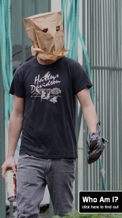 aextratv.warnerbros.com_images_news_0123bag.jpg