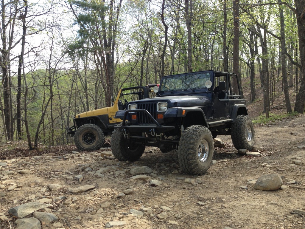ai1024.photobucket.com_albums_y309_95builtjeep_jeep_20build_202010_IMG_4672_zpsokwu3ygm.jpg