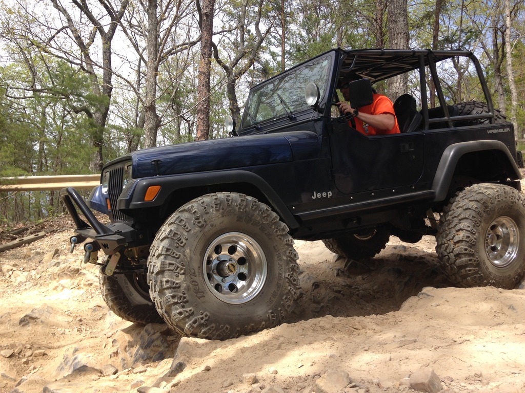 ai1024.photobucket.com_albums_y309_95builtjeep_jeep_20build_202010_IMG_4694_zpsjreb6fkb.jpg