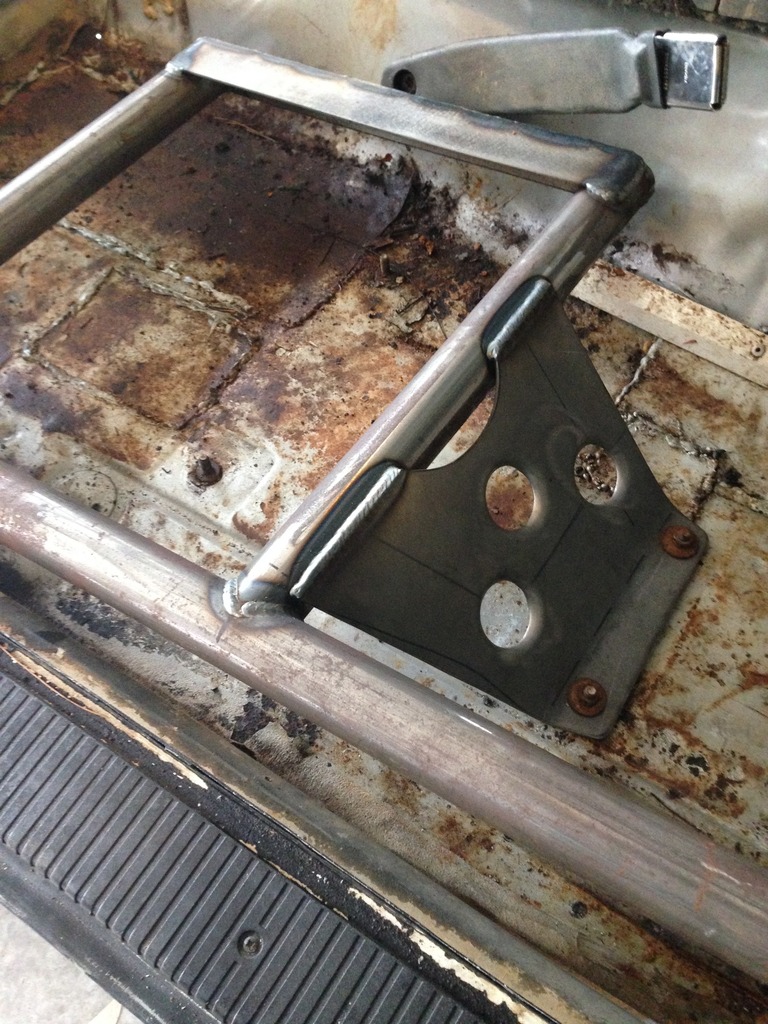 ai1024.photobucket.com_albums_y309_95builtjeep_Project_20Shitb3e1cdfd64d7b16a5cf38a529231aa6d5.jpg