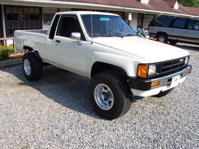 ai107.photobucket.com_albums_m287_toyotadad_85001.jpg
