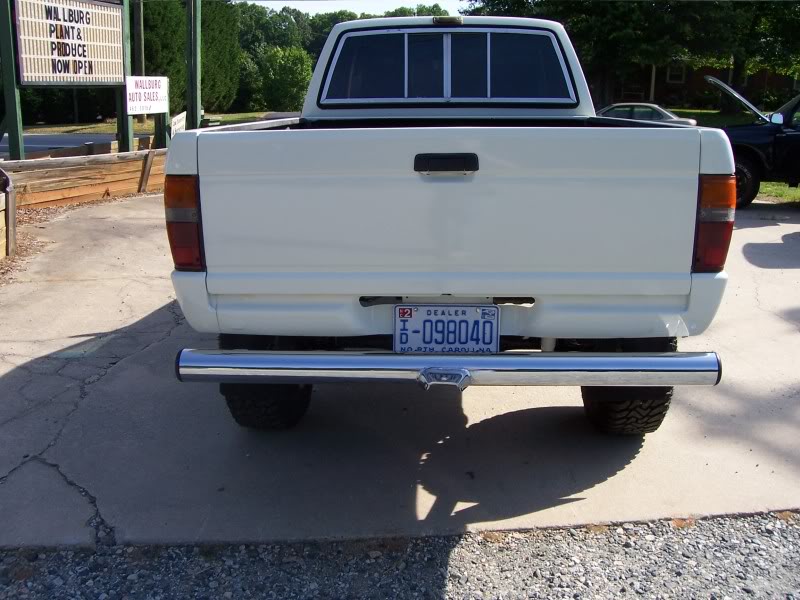 ai107.photobucket.com_albums_m287_toyotadad_85extcab008.jpg