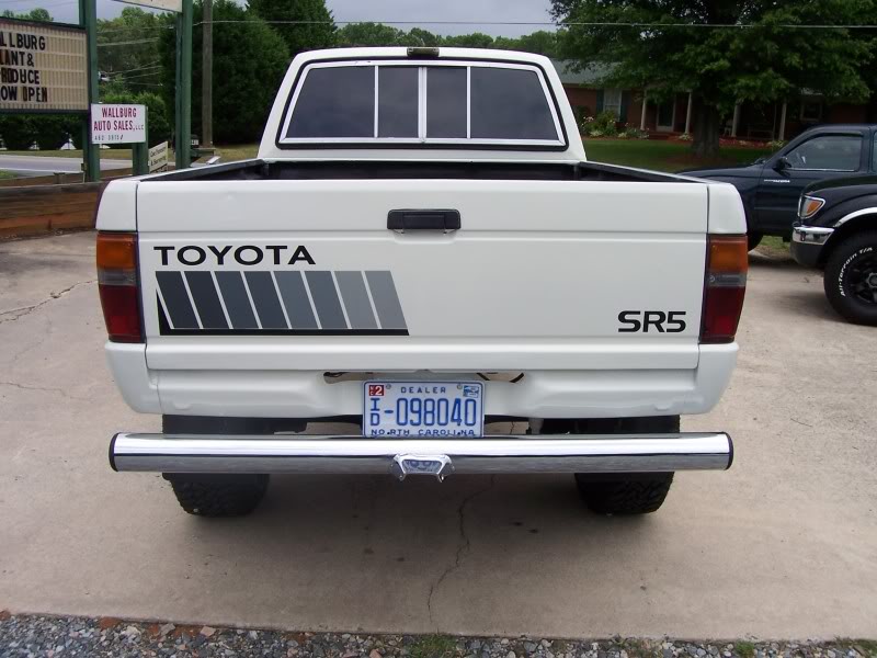 ai107.photobucket.com_albums_m287_toyotadad_85EXTCAB027.jpg