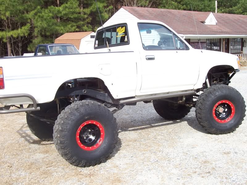 ai107.photobucket.com_albums_m287_toyotadad_91Rockcrawler003.jpg