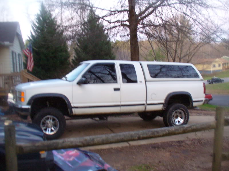 ai108.photobucket.com_albums_n19_rustybus_95_20GMC_001.jpg