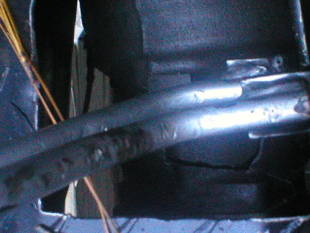 ai11.photobucket.com_albums_a180_bigassedredjeep_crozet_nov_2011_PB130169.jpg