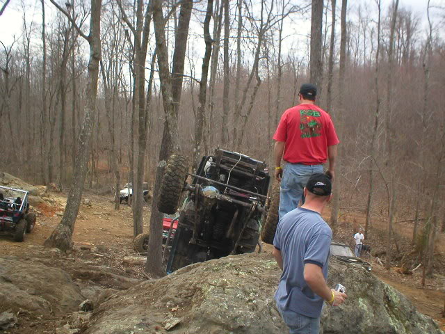 ai11.photobucket.com_albums_a180_bigassedredjeep_DP_3_11_06_P3110181.jpg