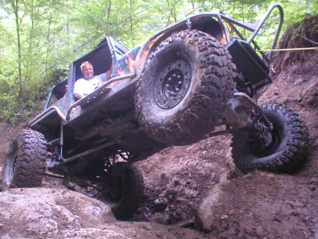 ai11.photobucket.com_albums_a180_bigassedredjeep_harlan_Harlan_207_07_P7200023.jpg