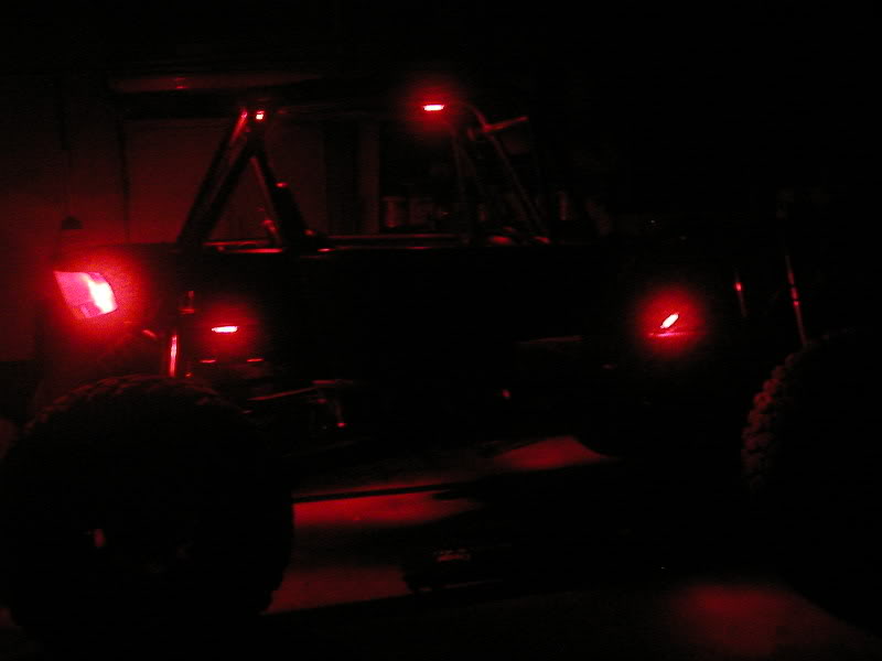 ai11.photobucket.com_albums_a180_bigassedredjeep_new_20one_P1010064.jpg