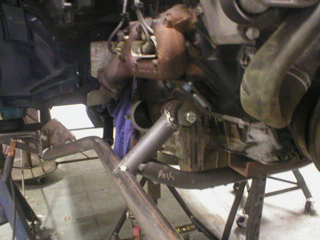 ai11.photobucket.com_albums_a180_bigassedredjeep_new_20one_P2270053.jpg