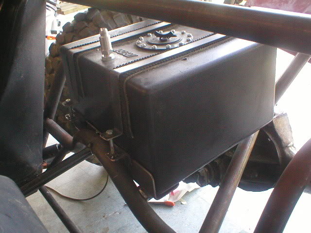 ai11.photobucket.com_albums_a180_bigassedredjeep_new_20one_P7040016.jpg