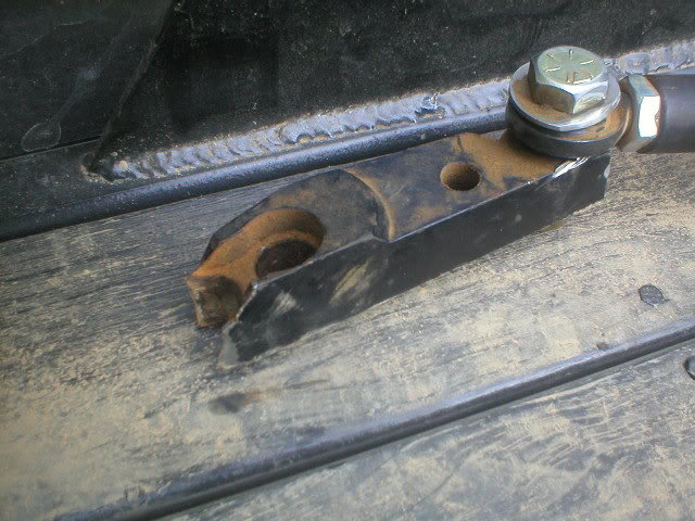 ai11.photobucket.com_albums_a180_bigassedredjeep_UNF_P5270091.jpg