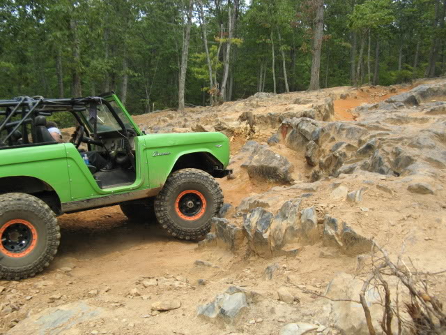 ai110.photobucket.com_albums_n113_Earlybronco_Uwarrie_208_30_07_IMG_2065.jpg