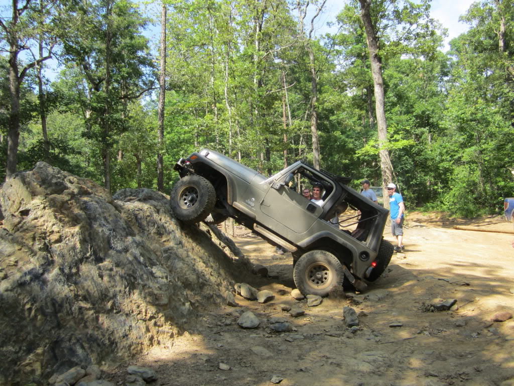 ai1139.photobucket.com_albums_n555_TKavlock_Uhwarrie_206_26_IMG_0253.jpg