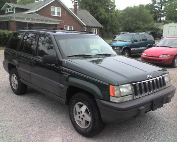 ai115.photobucket.com_albums_n288_96jeepzj_1994JeepGrandCherokeeLaredo4X45s_2.jpg