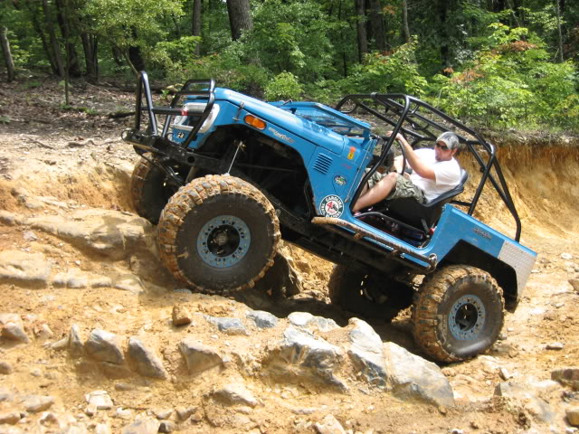 ai117.photobucket.com_albums_o66_BigFish400ex_uwharrie_208_15_IMG_2555.jpg