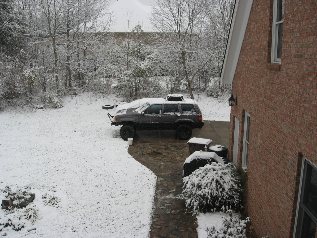 ai1193.photobucket.com_albums_aa351_AJEEPINDEEPZJ_snowdec2010.jpg