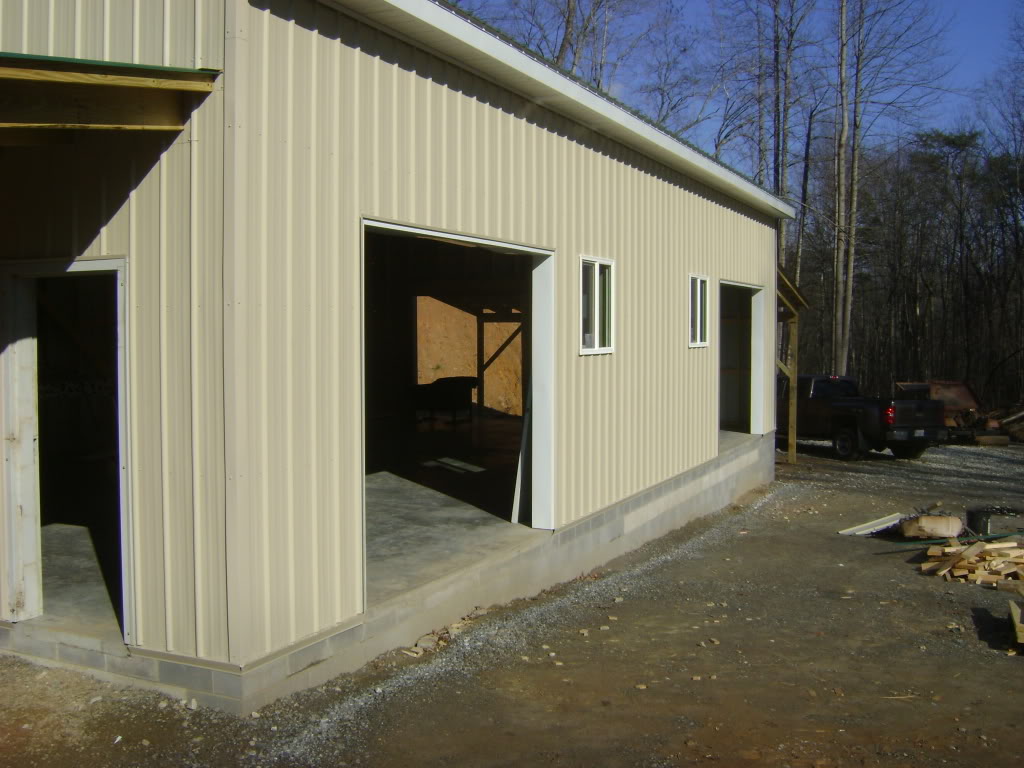 ai1222.photobucket.com_albums_dd489_mcutler1_garage_20build_DSC03238.jpg