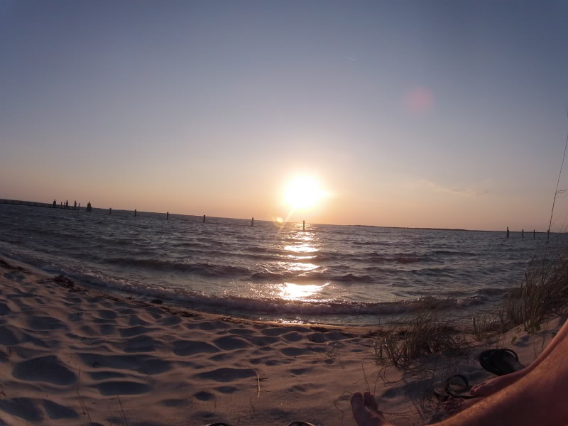 ai128.photobucket.com_albums_p184_redrumbp_Calo_calosunset.jpg