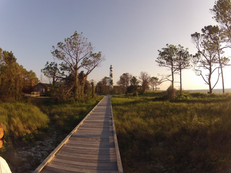 ai128.photobucket.com_albums_p184_redrumbp_Calo_walkway.jpg