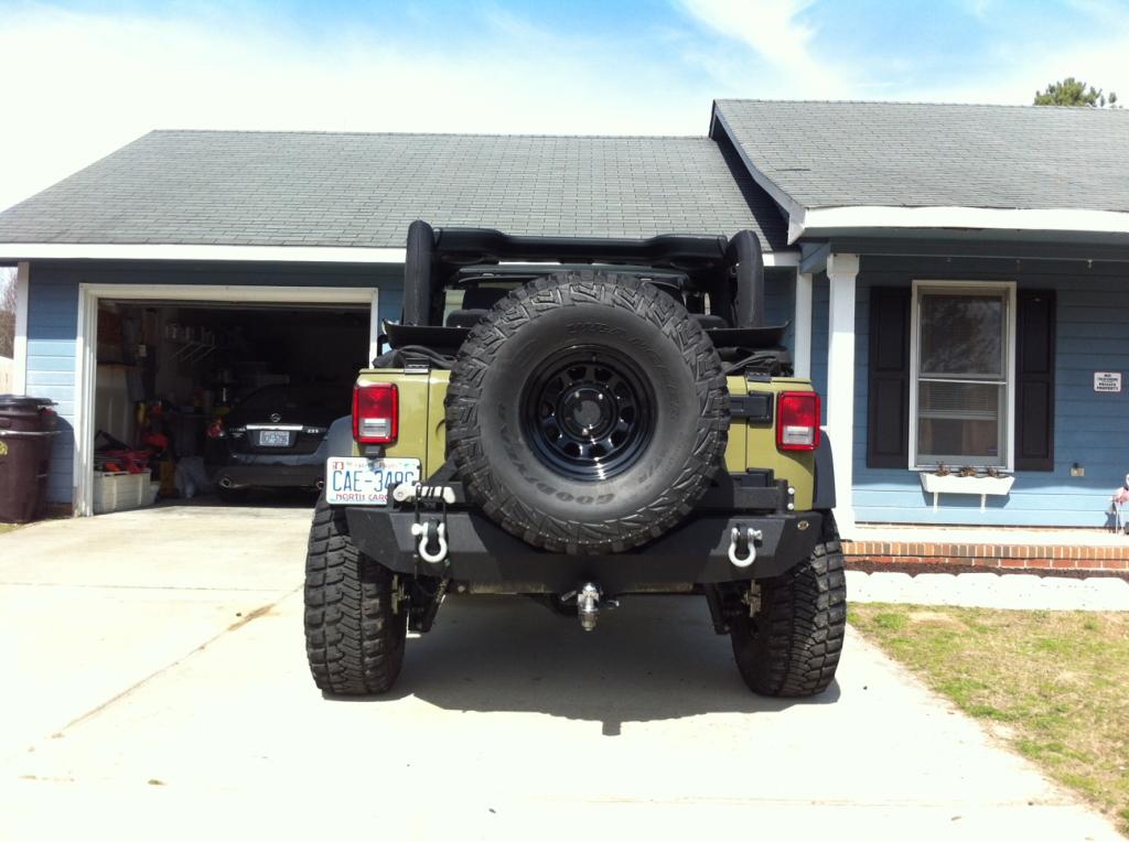 ai1294.photobucket.com_albums_b604_dirkwadeparsons_jeep_rear_zpsc3d17dd2.jpg