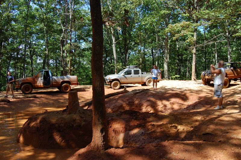 ai130.photobucket.com_albums_p275_nissan11_Muddin_DSC_0072.jpg