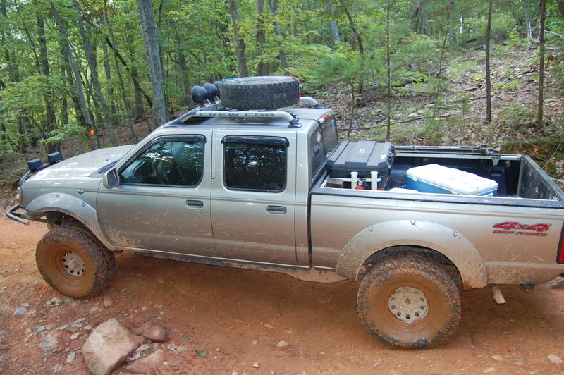 ai130.photobucket.com_albums_p275_nissan11_Muddin_DSC_0081.jpg