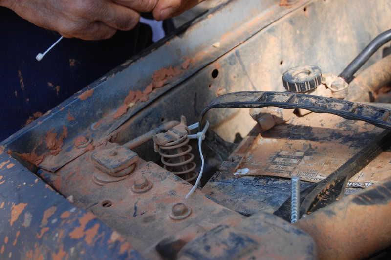 ai130.photobucket.com_albums_p275_nissan11_Muddin_DSC_0274.jpg