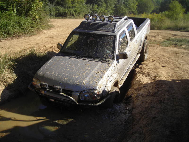 ai130.photobucket.com_albums_p275_nissan11_Muddin_DSCN1342.jpg