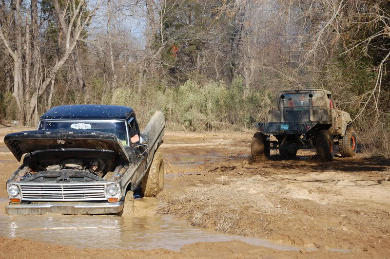 ai130.photobucket.com_albums_p275_nissan11_Muddin_Lexington_201_6_08_DSC_0226.jpg