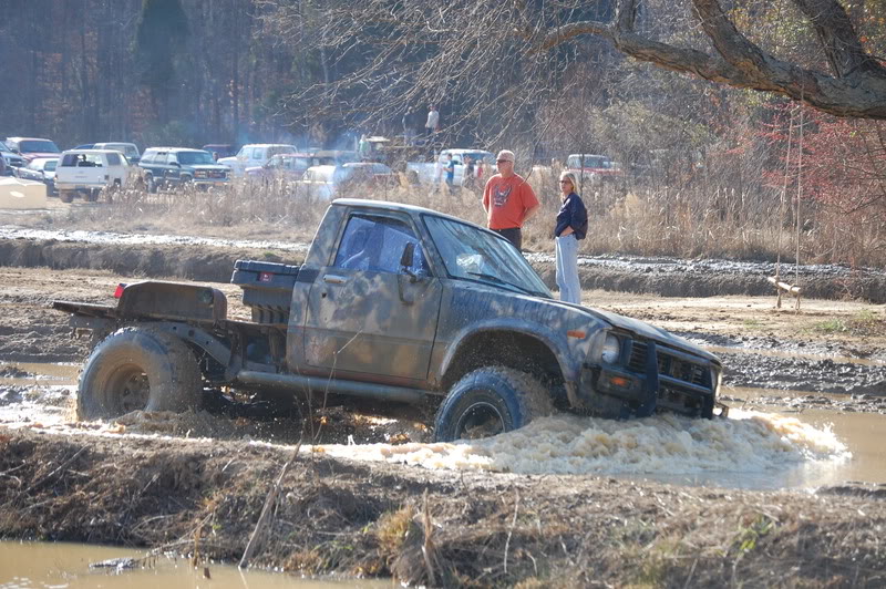 ai130.photobucket.com_albums_p275_nissan11_Muddin_Lexington_201_6_08_DSC_0253.jpg