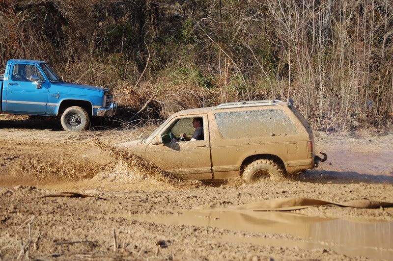 ai130.photobucket.com_albums_p275_nissan11_Muddin_Lexington_201_6_08_DSC_0256.jpg