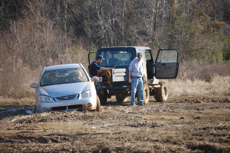 ai130.photobucket.com_albums_p275_nissan11_Muddin_Lexington_201_6_08_DSC_0259.jpg