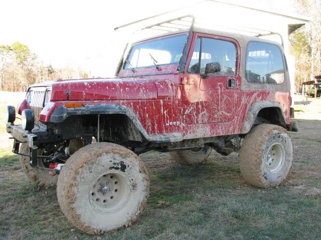 ai130.photobucket.com_albums_p275_nissan11_Other_20peeps_jeep3.jpg