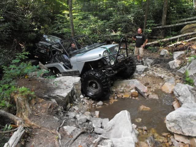 ai139.photobucket.com_albums_q298_jeepn_jason_37000_134827643204427_1000003157545.jpg