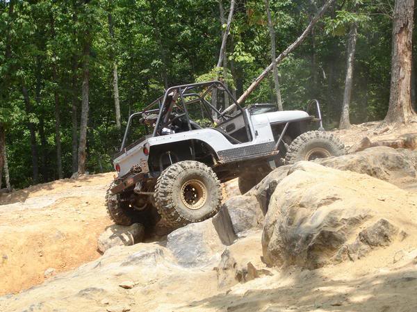 ai139.photobucket.com_albums_q298_jeepn_jason_l_c39446be721afff901b281ac567d89ec.jpg