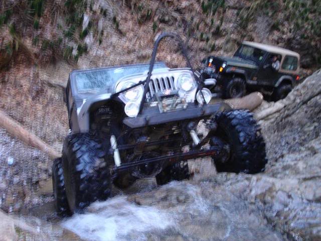 ai139.photobucket.com_albums_q298_jeepn_jason_mtncitytennjan09013.jpg