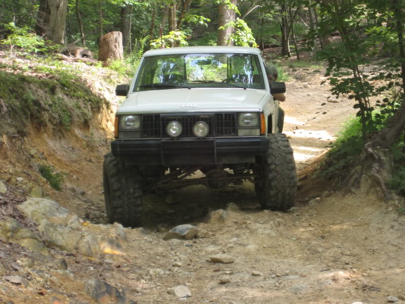 ai140.photobucket.com_albums_r38_jeepercam3_2010_07_17Uwharrie012.jpg