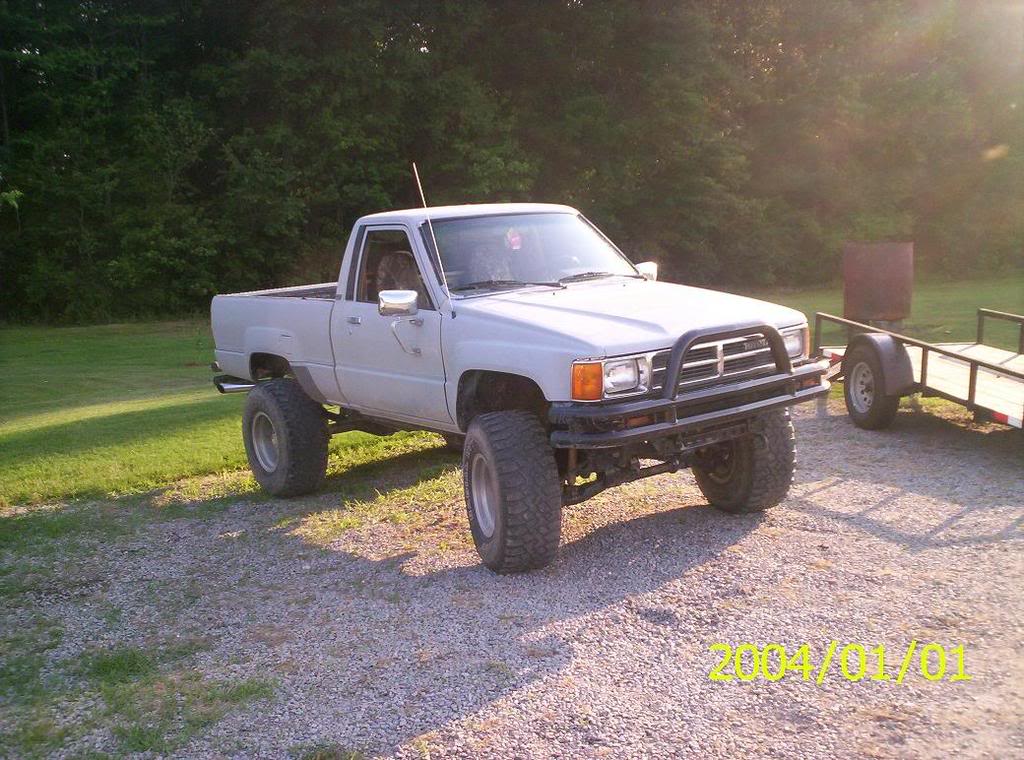 ai158.photobucket.com_albums_t94_LarryToyota_lift006.jpg