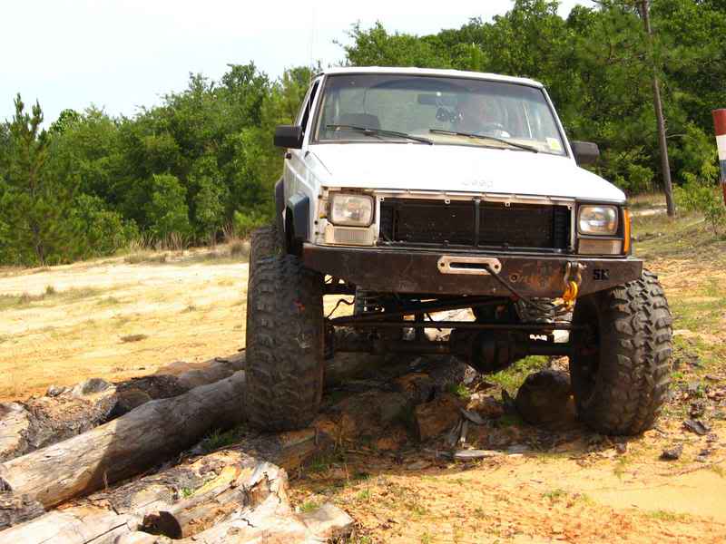 ai16.photobucket.com_albums_b25_xjghost_New_20Jeep_newjeep042.jpg