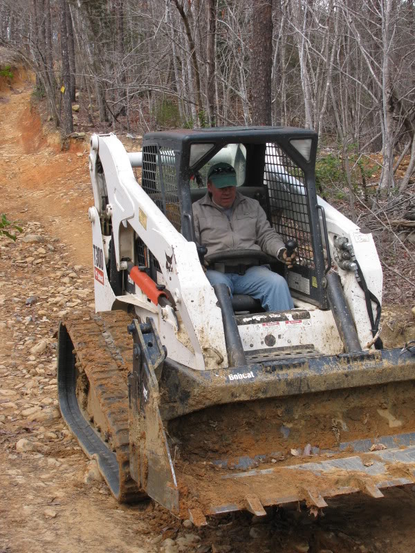 ai16.photobucket.com_albums_b25_xjghost_URE_20Trail_20Work_20D0c6a9acdcb485d948c5e5b815533ad69.jpg