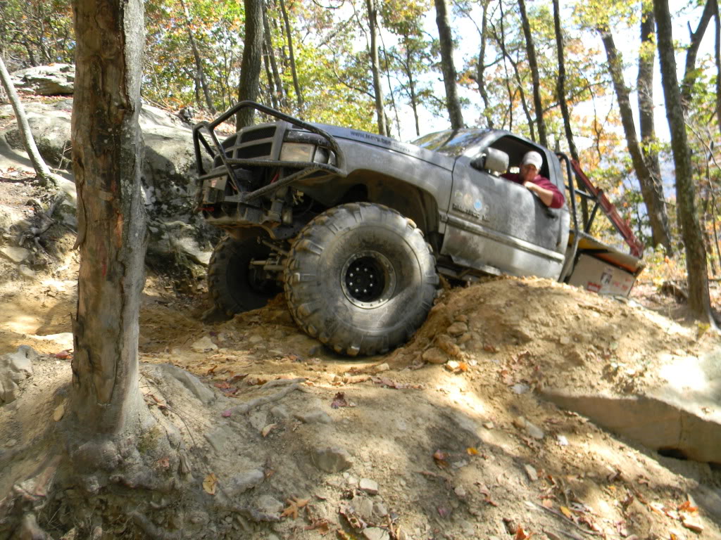 ai162.photobucket.com_albums_t244_Mountain_Ram_Fall_20Crawl_202010_Picture005.jpg