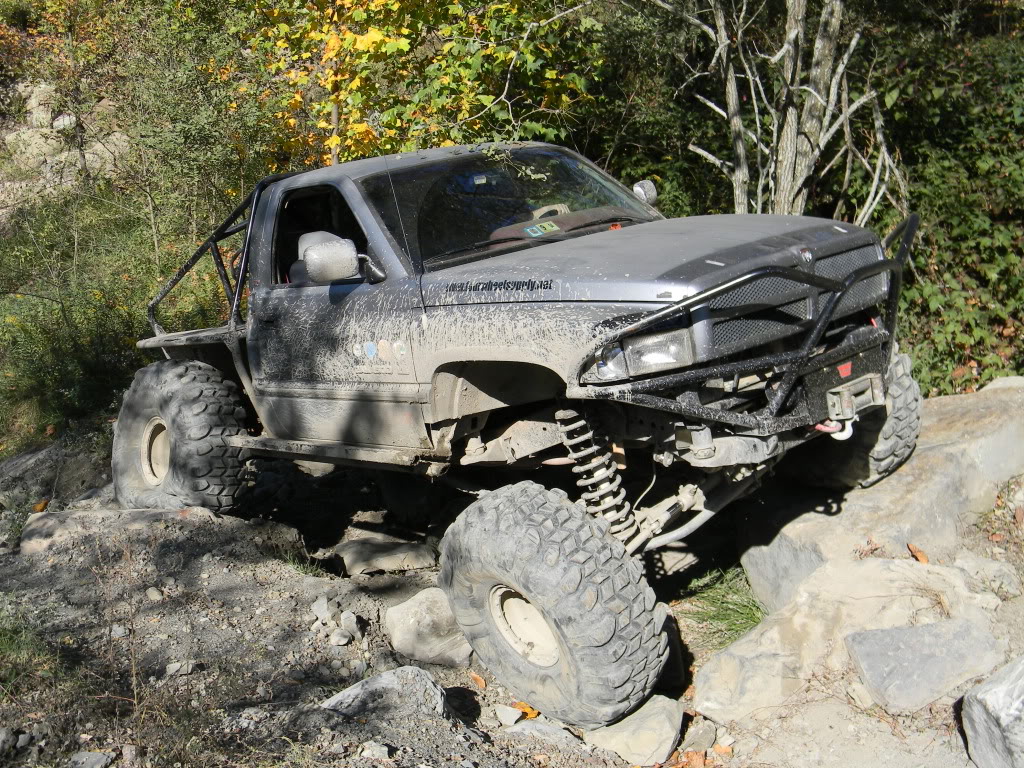 ai162.photobucket.com_albums_t244_Mountain_Ram_Fall_20Crawl_202010_Picture037.jpg