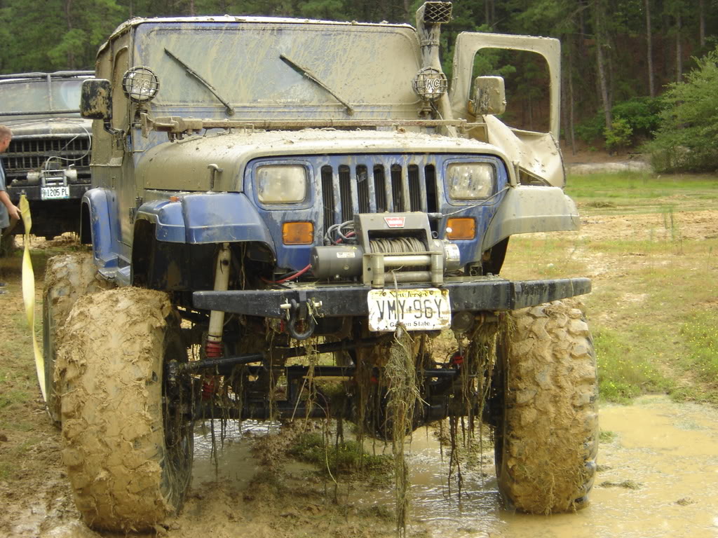 ai165.photobucket.com_albums_u63_bad02turbostang_muddinaug2607007.jpg