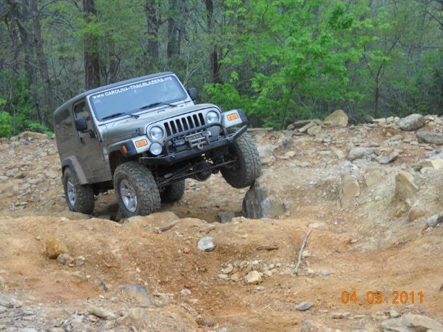 ai168.photobucket.com_albums_u179_amcjeepman_CTB_20April_2011_20UNF_CTBUREApril2011046.jpg